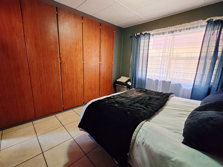 1 Bedroom Property for Sale in Potchefstroom North West